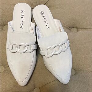 Serra Women's Cream Chain Accent Mules